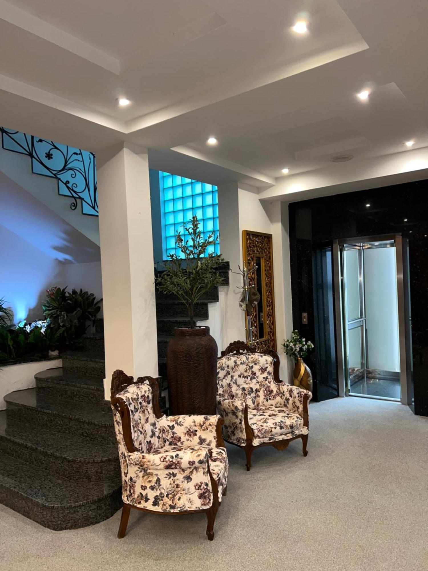 Hotel Princi I Arberit 普里什蒂纳 外观 照片